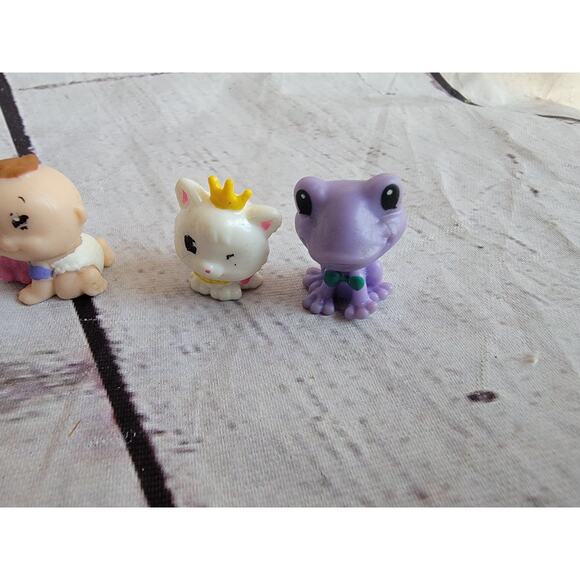 Lot of 7 Squinkies People and Animals - Picture 2 of 7